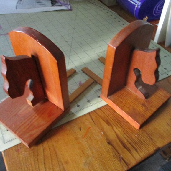 Set of Vintage hand made wooden  horse head bookends - Picture 1 of 4